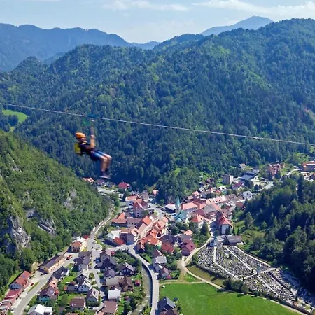 Crjanski Raj Διαμέρισμα